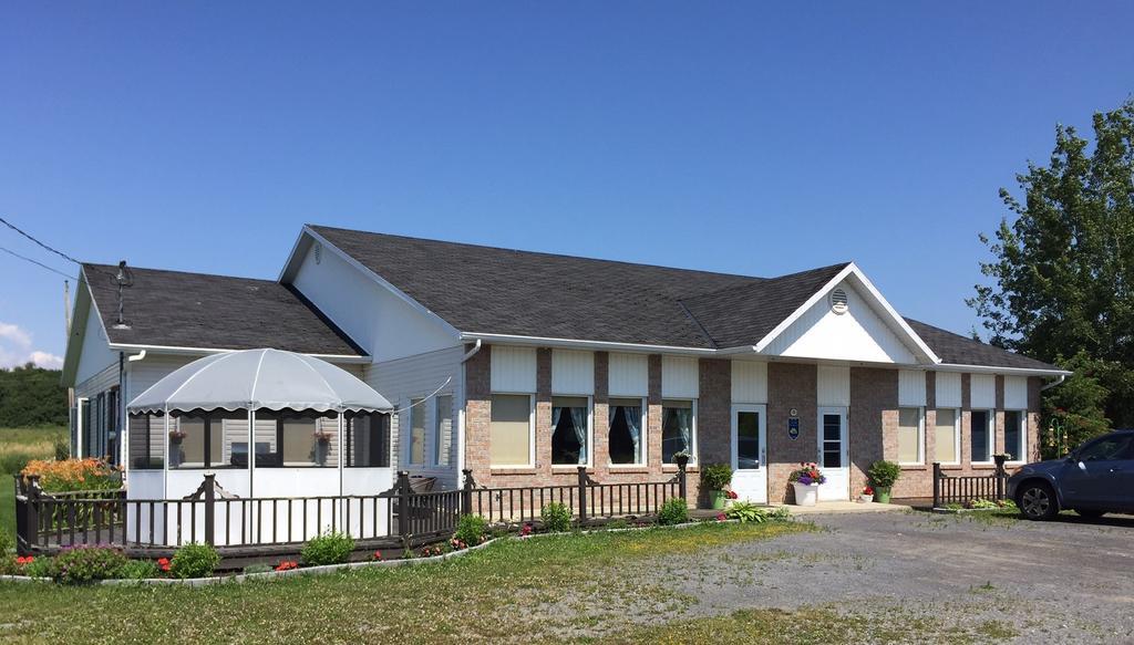 Maison Du Moulin Apartment L'Isle-aux-Coudres Exterior foto